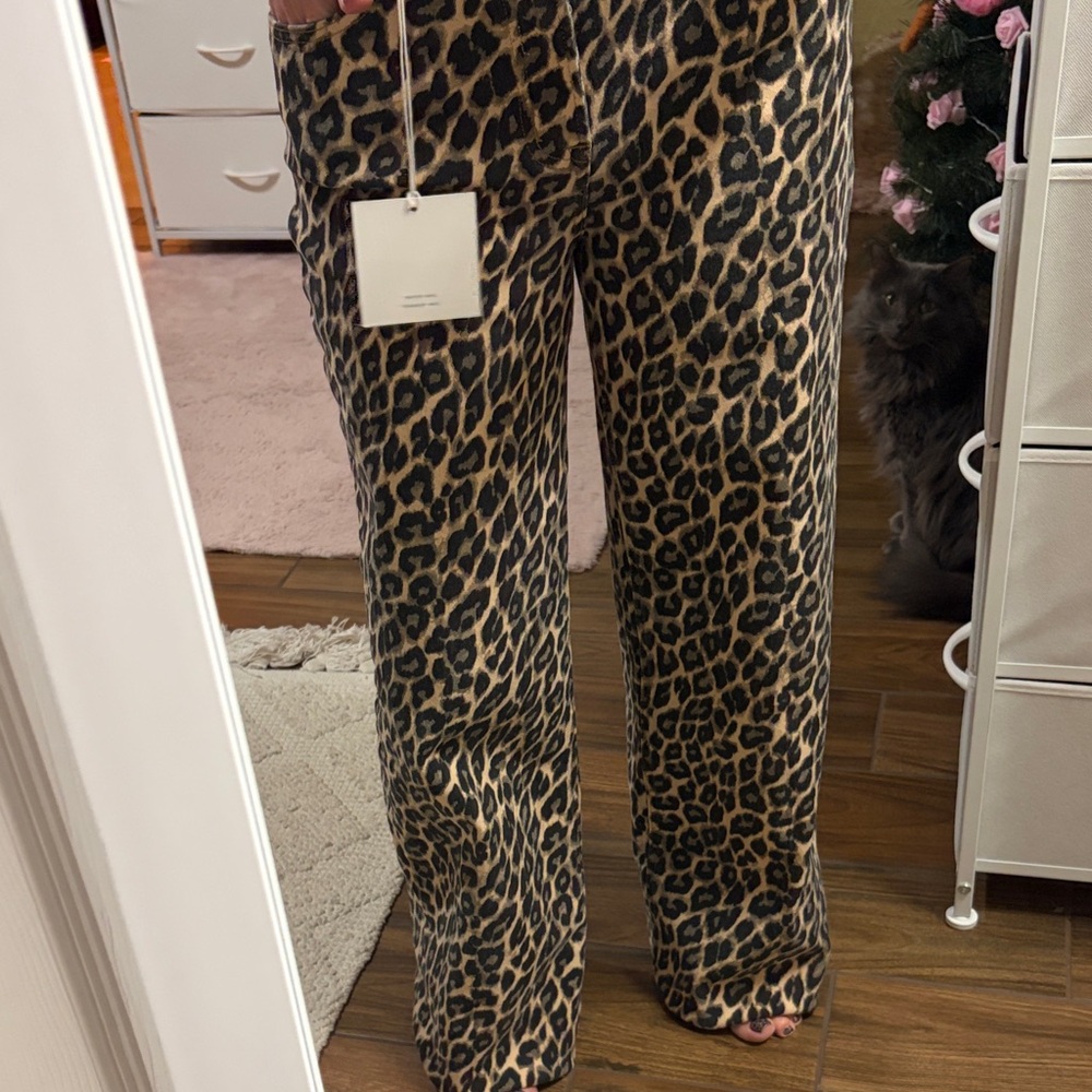 Leopard Print Flare & Wide Leg Jeans - Picture 12 of 12